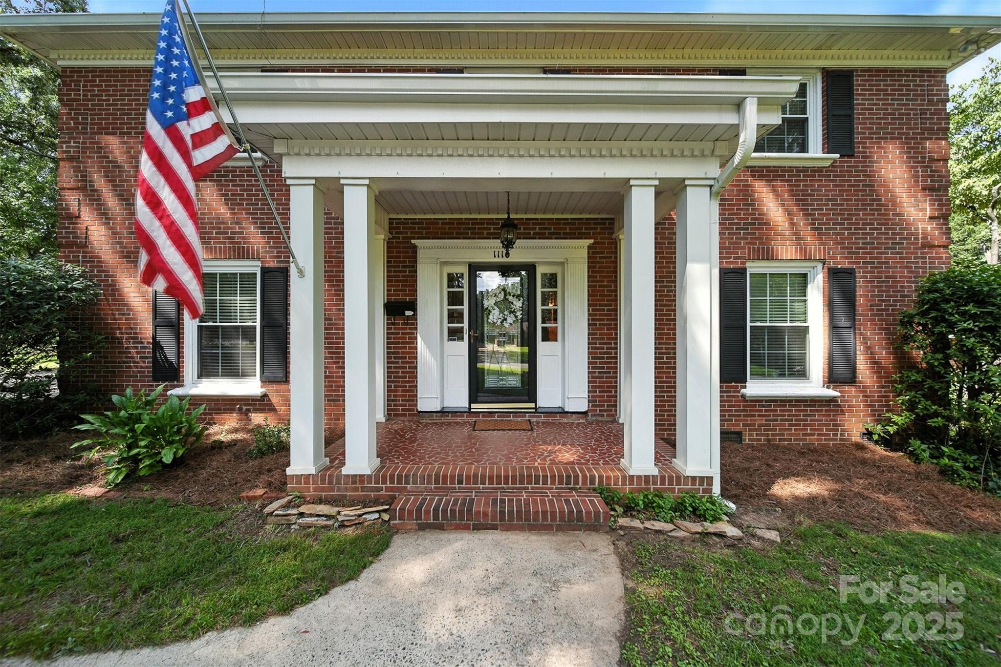 Property image 2 of 1110 Dumbarton Road in Sherwood Forest, Gastonia, NC 28054