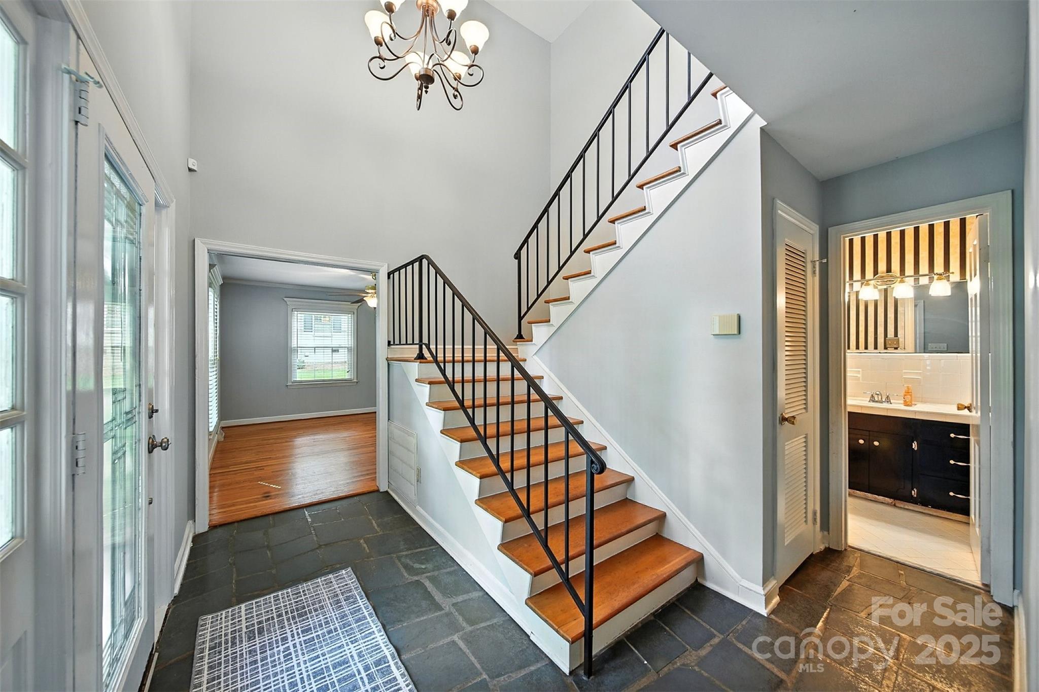 Property image 4 of 1110 Dumbarton Road in Sherwood Forest, Gastonia, NC 28054