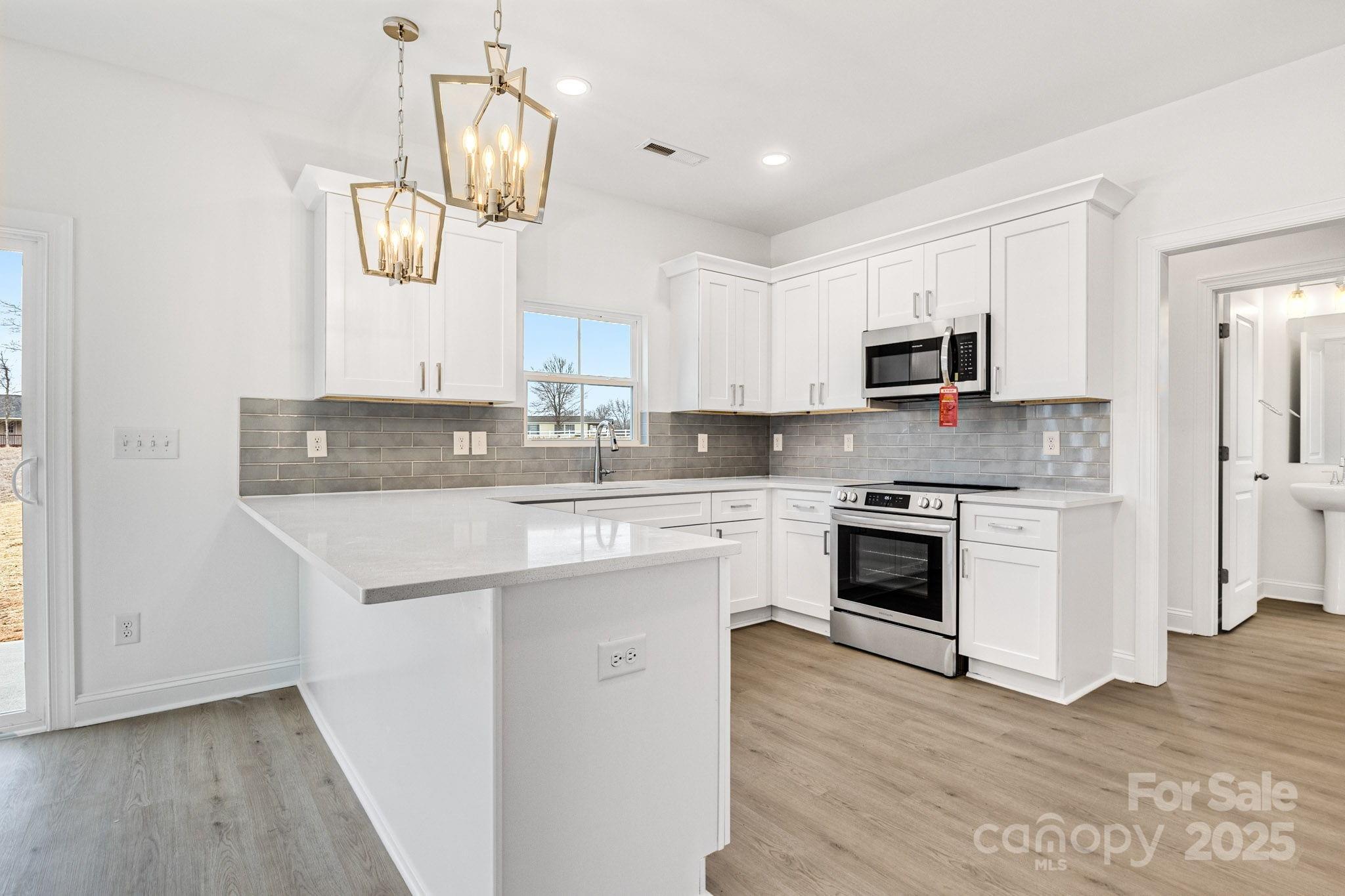 Property image 3 of 1565 Solitude Court in Peacewood, Kannapolis, NC 28081