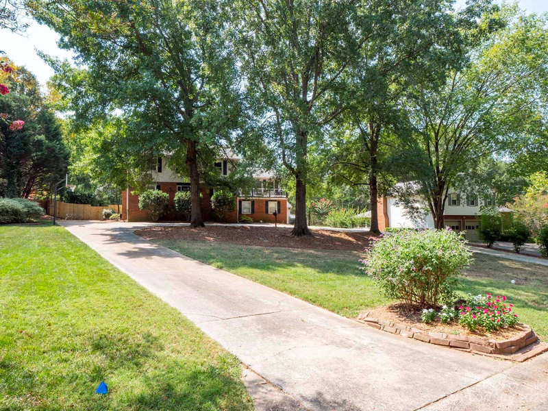 Property image 2 at 4206 Foxmoor Drive, Charlotte, NC 28226
