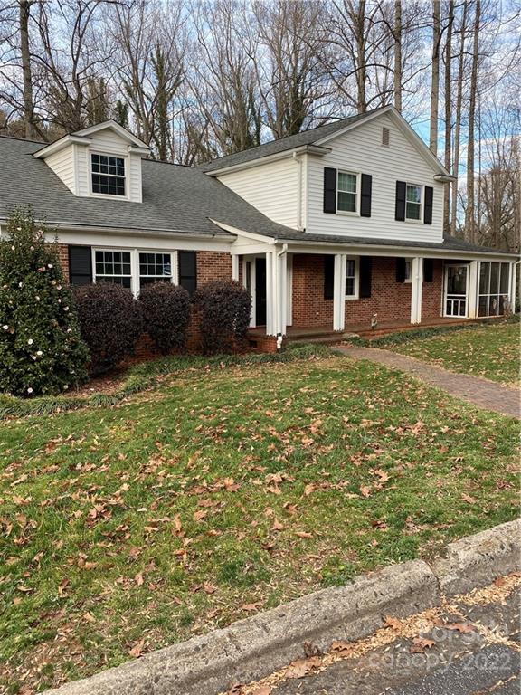 Property image 3 of 224 Oakland Circle in Dogwood Hills, Newton, NC 28658