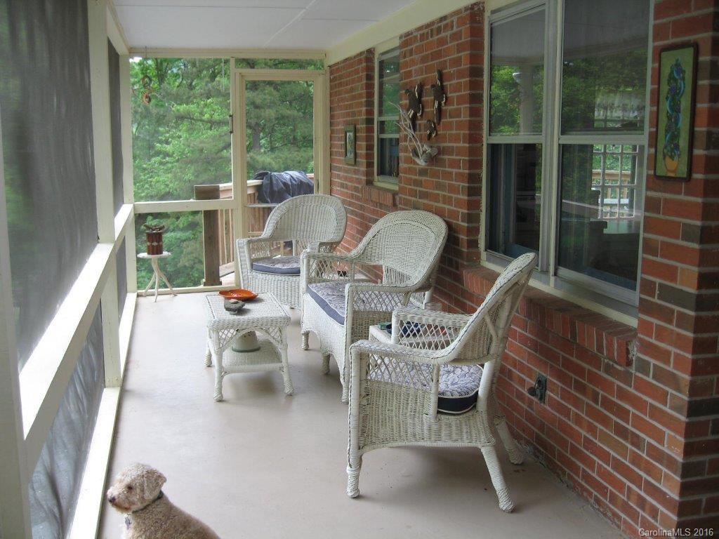 Property image 4 of 122 Jeter Mountain Terrace in Jeter Mtn Terrace, Hendersonville, NC 28739