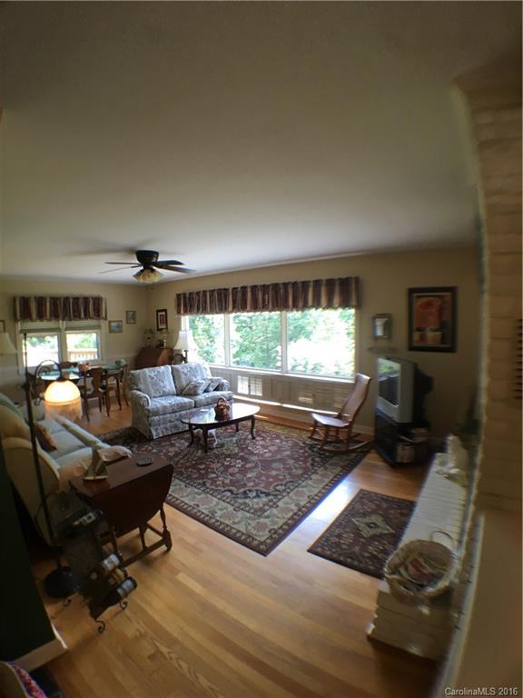 Property image 5 of 122 Jeter Mountain Terrace in Jeter Mtn Terrace, Hendersonville, NC 28739