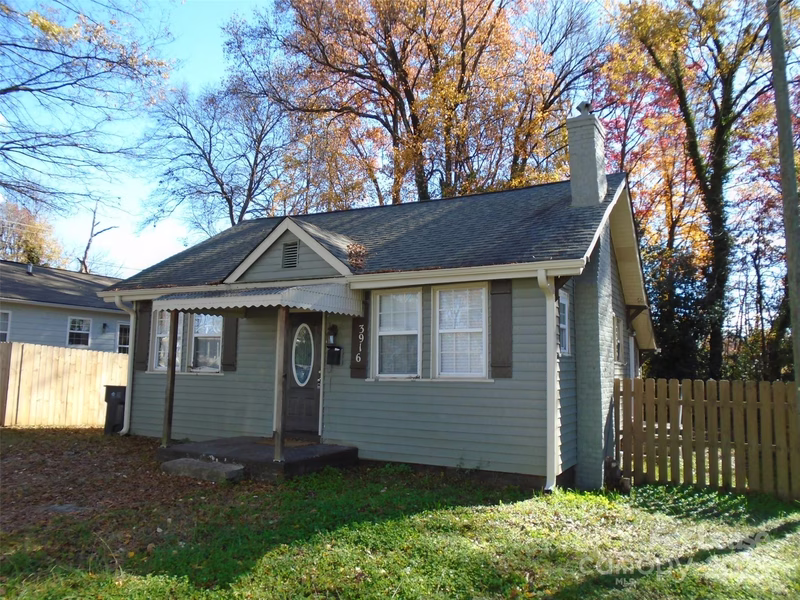 Property image 2 at 3916 Bearwood Avenue, Charlotte, NC 28205
