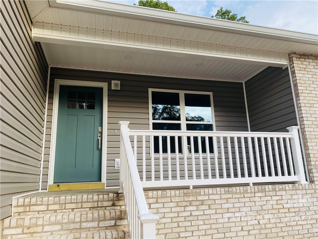 Property image 5 of 1206 Spring Time Court in Summerhill, Lenoir, NC 28645