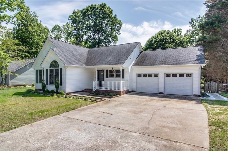 Property image 3 at 308 Cape Breton Trail, Gastonia, NC 28056