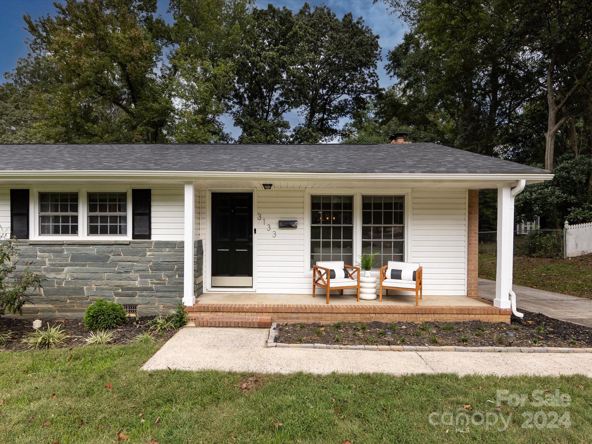 Property image 2 of 3133 Spring Valley Road in Spring Valley, Charlotte, NC 28210