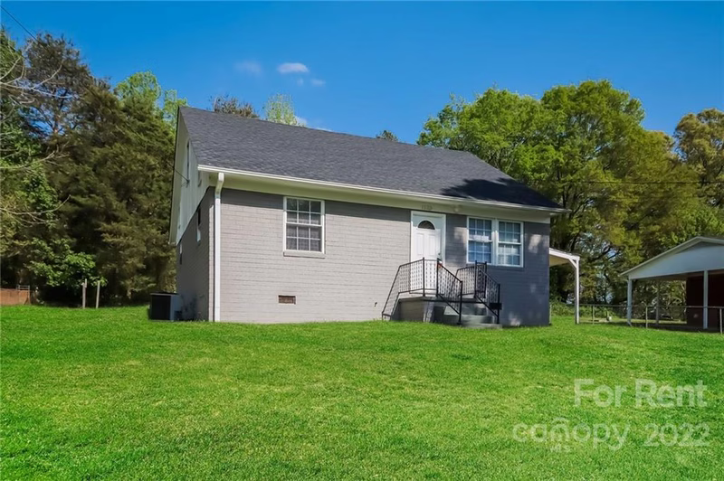 Property image 2 at 1135 Rita Avenue, Statesville, NC 28677