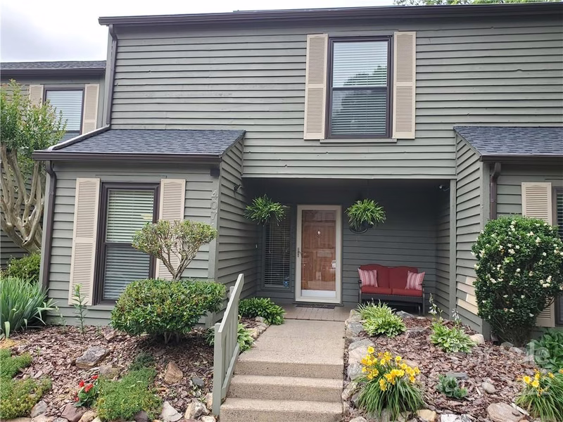 4340 Center Street