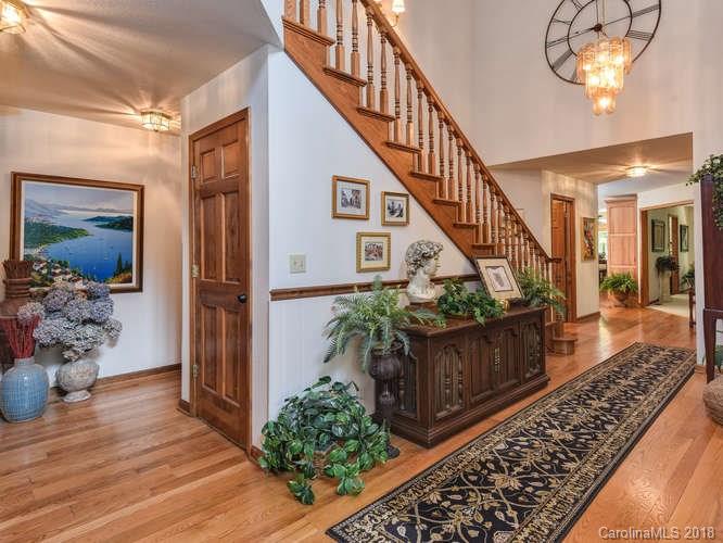 Property image 5 of 52 Oak Gate Drive in Flat Rock Lakes, Hendersonville, NC 28739