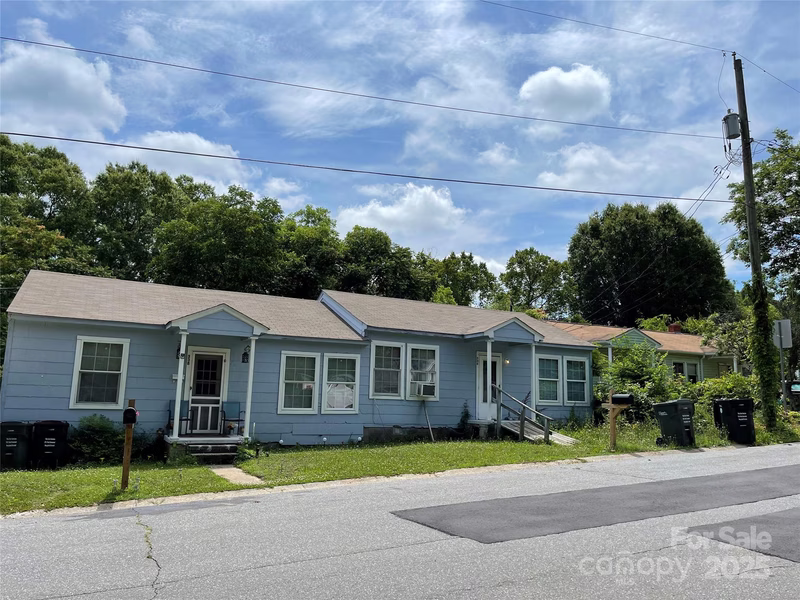 Brookwood, Concord Community