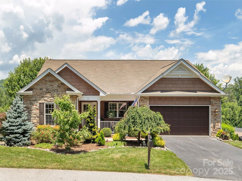 Shaws Creek Farm, Hendersonville Community