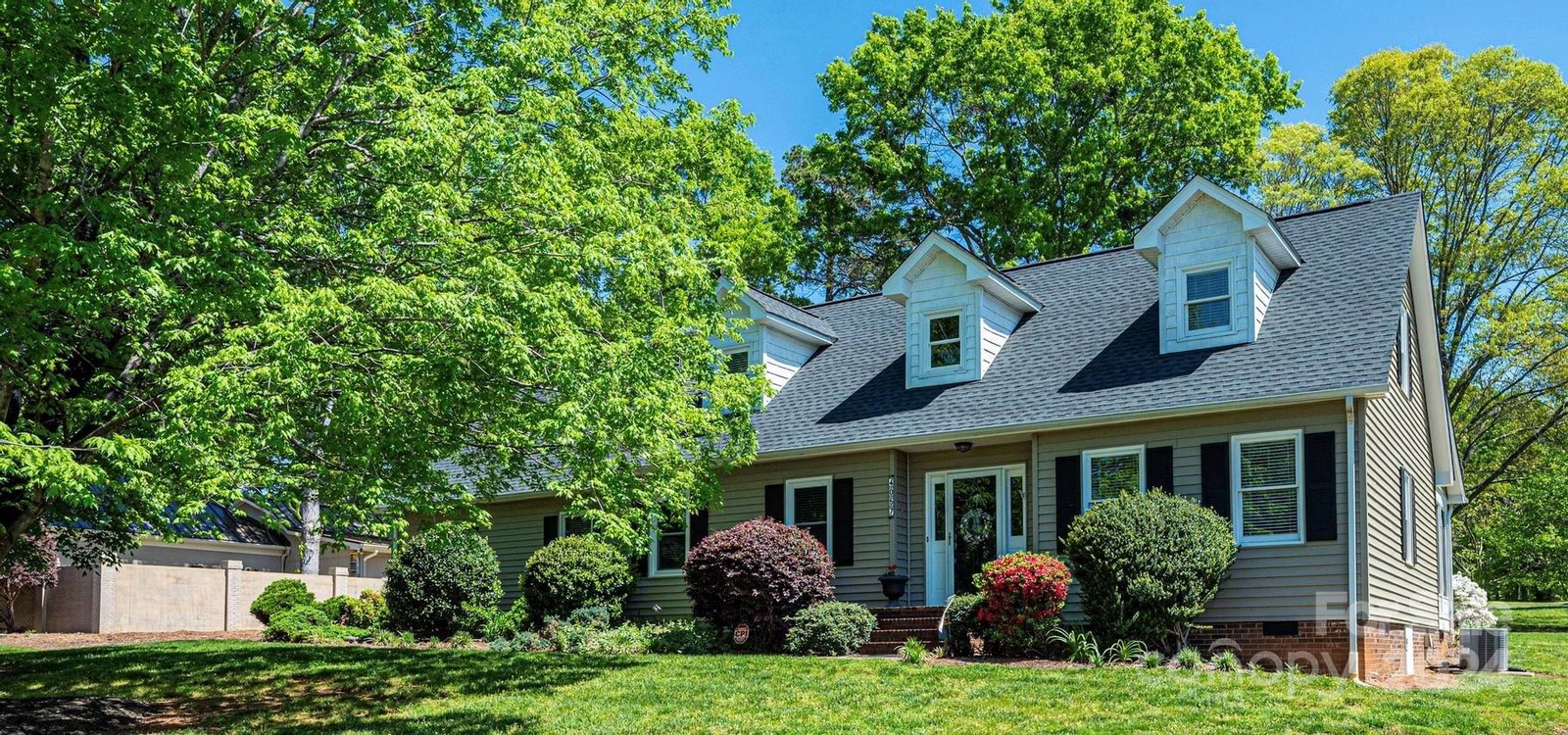 Property image 1 at 4057 Wandering Lane, Hickory, NC 28601