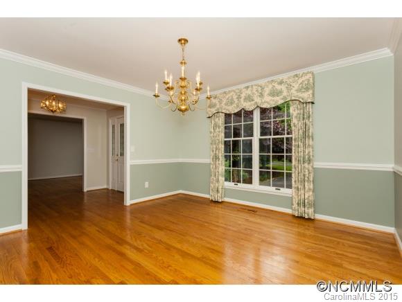 Property image 4 of 71 Oak Gate Drive in Flat Rock Lakes, Hendersonville, NC 28739