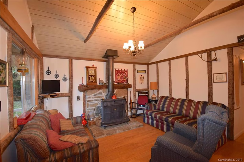 Property image 3 at 314 Tennis Court, Burnsville, NC 28714