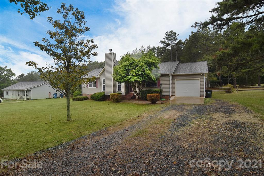 Property image 3 of 5209 Willow Run Drive in Hampton Meadows, Monroe, NC 28110
