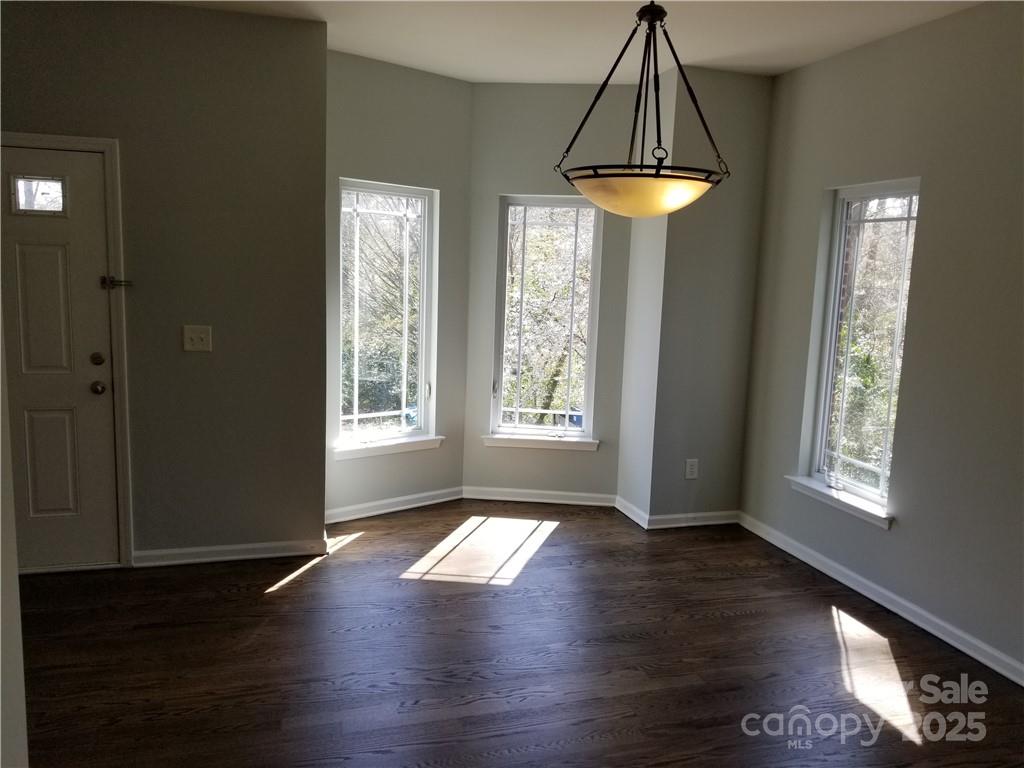 Property image 5 of 1105 Kurt Court in Madison Park, Charlotte, NC 28209