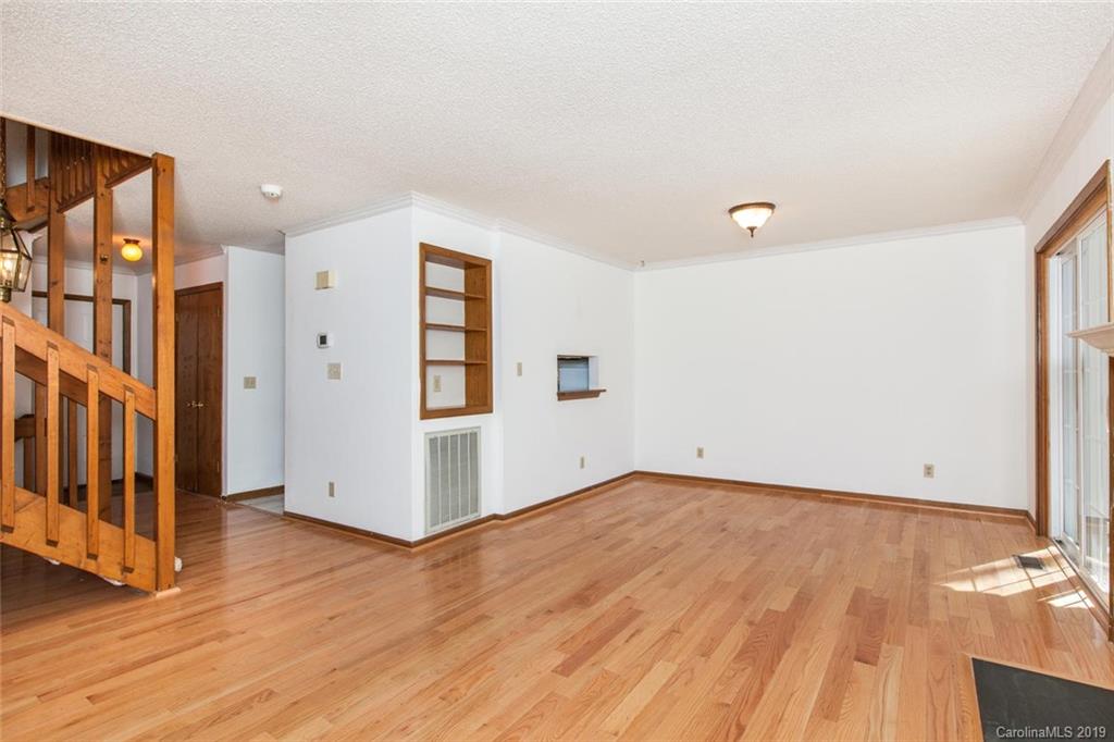 Property image 4 of 51 Hollybrook Drive in Hollybrook Condos, Asheville, NC 28803