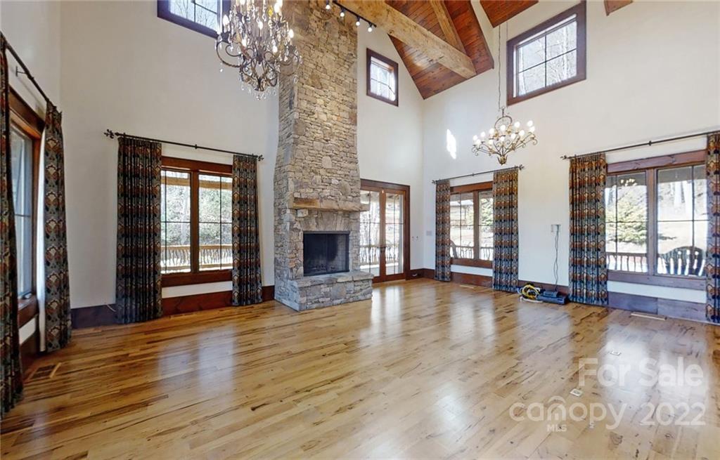 Property image 3 of 466 Barrington Drive in Poplar Ridge, Asheville, NC 28803