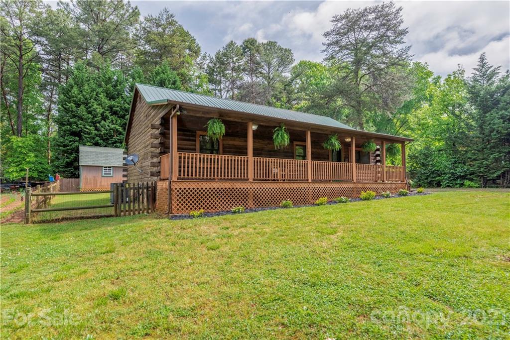 Property image 3 of 248 Chuckwood Road in Holiday Harbor, Mooresville, NC 28117