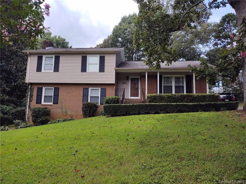 423 Willow Road