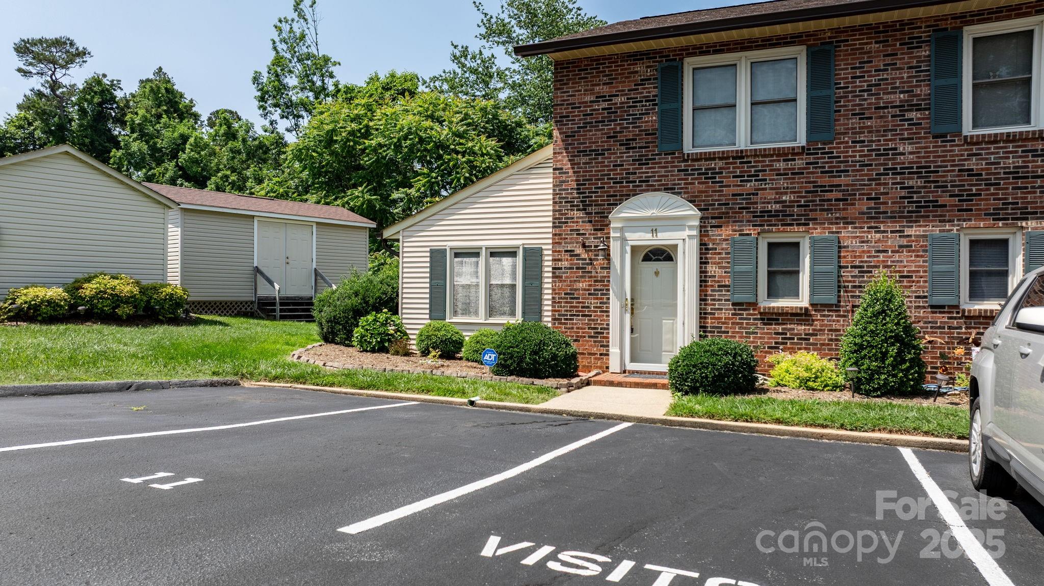 Property image 2 of 1330 5th Street in TARA WOODS, Hickory, NC 28601