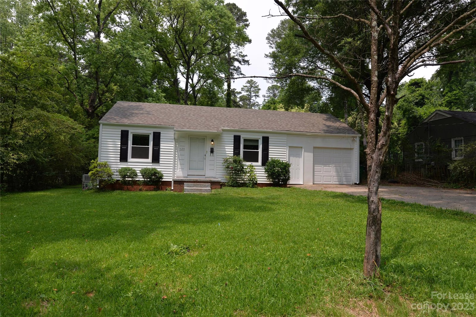 Property image 1 at 4120 Howie Circle, Charlotte, NC 28205