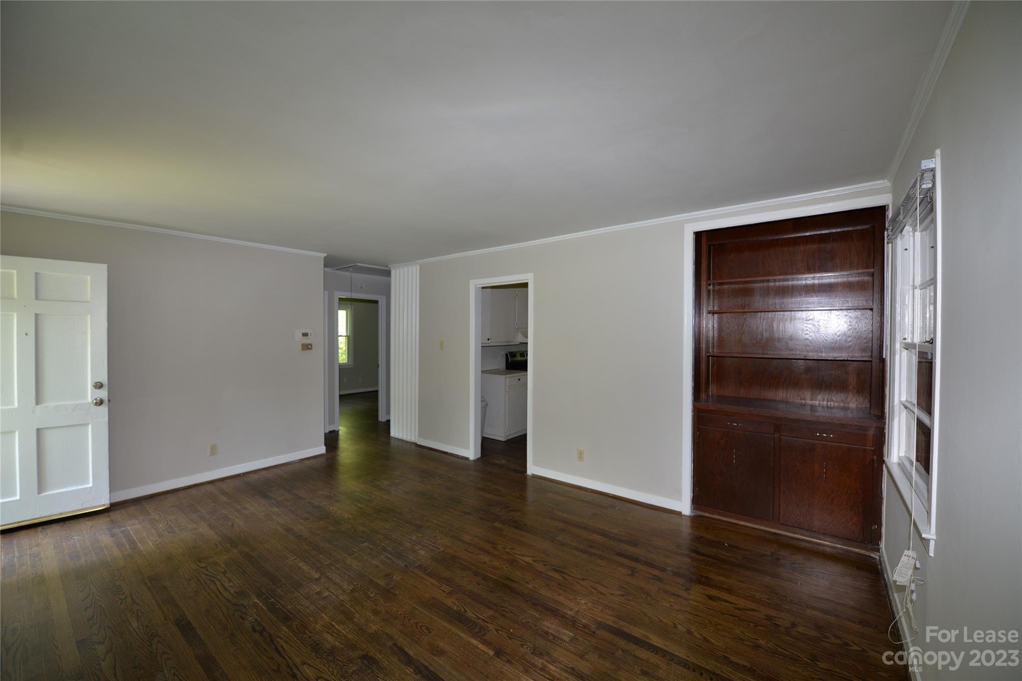 Property image 4 of 4120 Howie Circle in Howie Acres, Charlotte, NC 28205