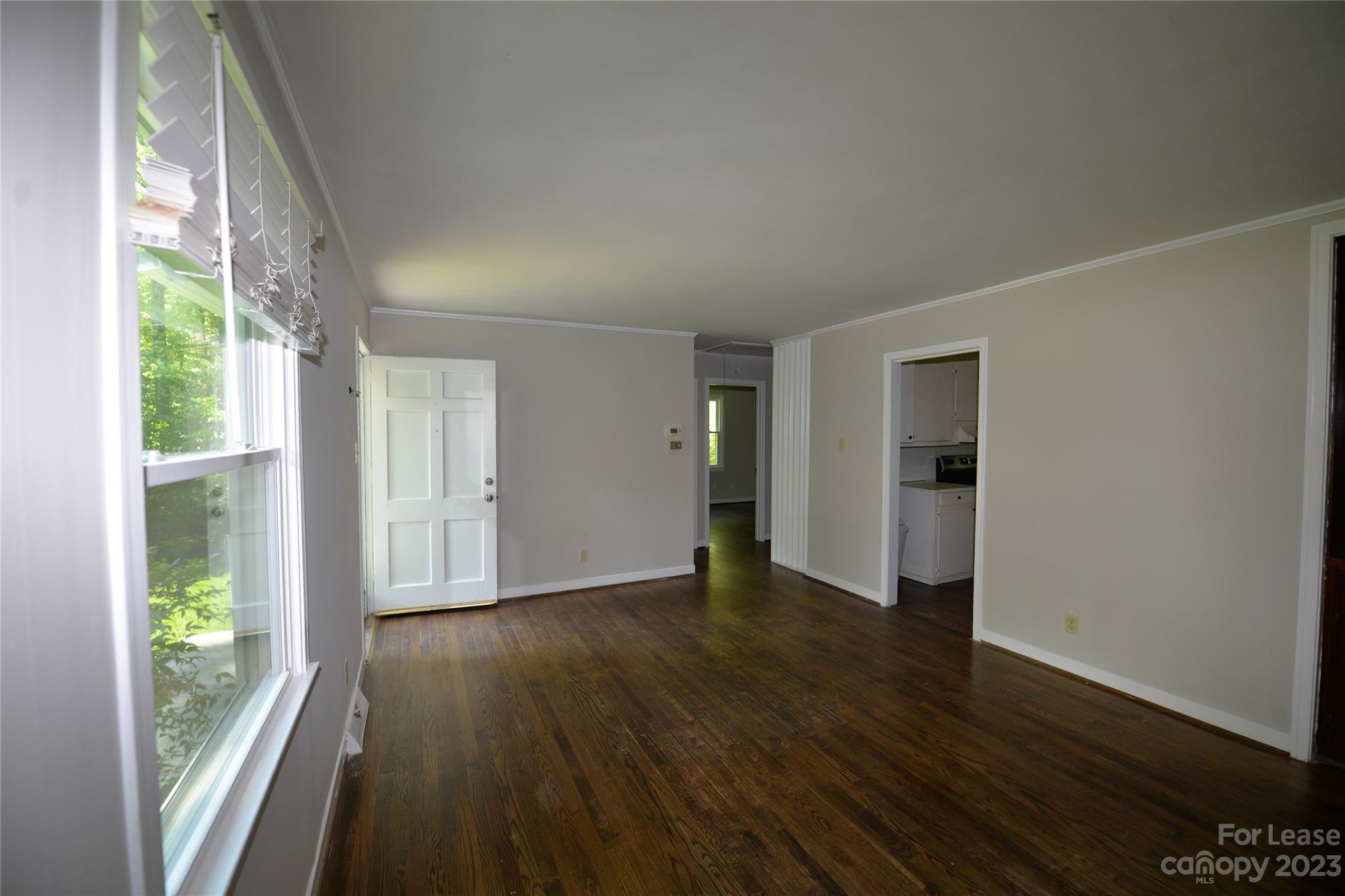 Property image 5 of 4120 Howie Circle in Howie Acres, Charlotte, NC 28205