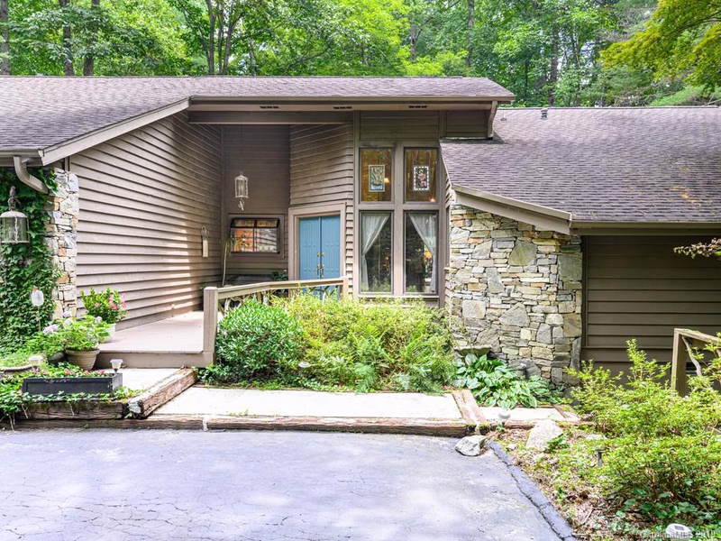 Property image 2 at 126 Timber Creek Road, Hendersonville, NC 28739