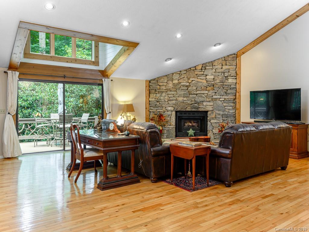 Property image 5 of 126 Timber Creek Road in Timber Creek, Hendersonville, NC 28739