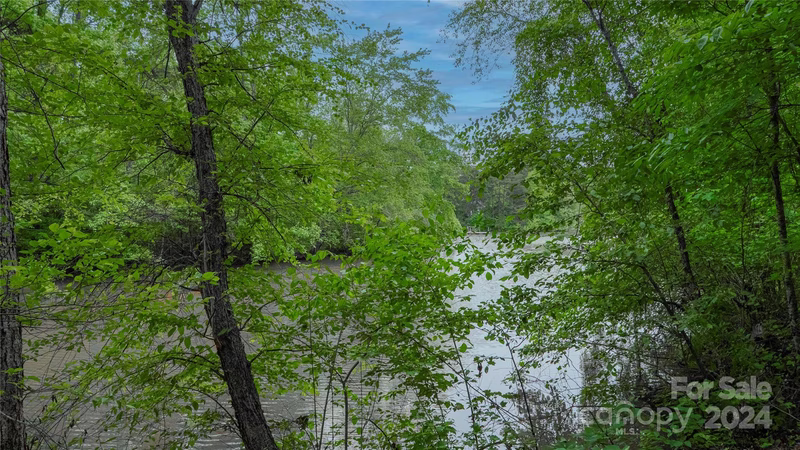Property image 3 at 6688 Emerald Isle Drive, Sherrills Ford, NC 28673