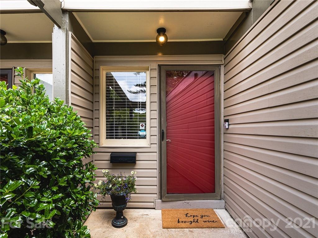 Property image 4 of 3731 Winding Creek Lane in Sir Johns Hill, Charlotte, NC 28226