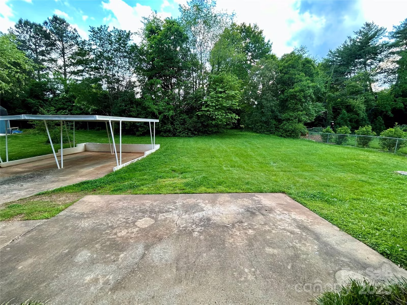 Property image 3 at 5734 Brookhaven Road, Charlotte, NC 28210