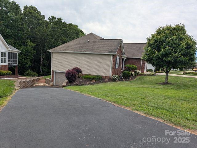 Property image 5 of 1764 Pipers Ridge Circle in Pipers Ridge, Conover, NC 28613