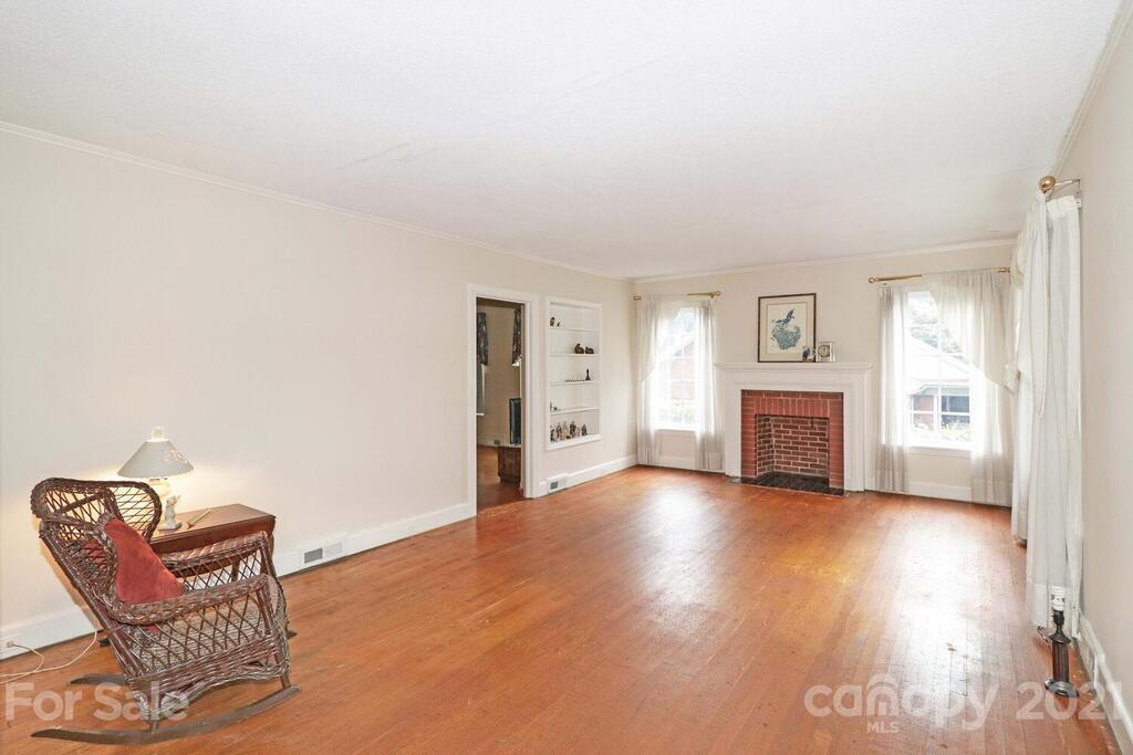 Property image 5 of 1616 Statesville Boulevard in Milford Hills, Salisbury, NC 28144