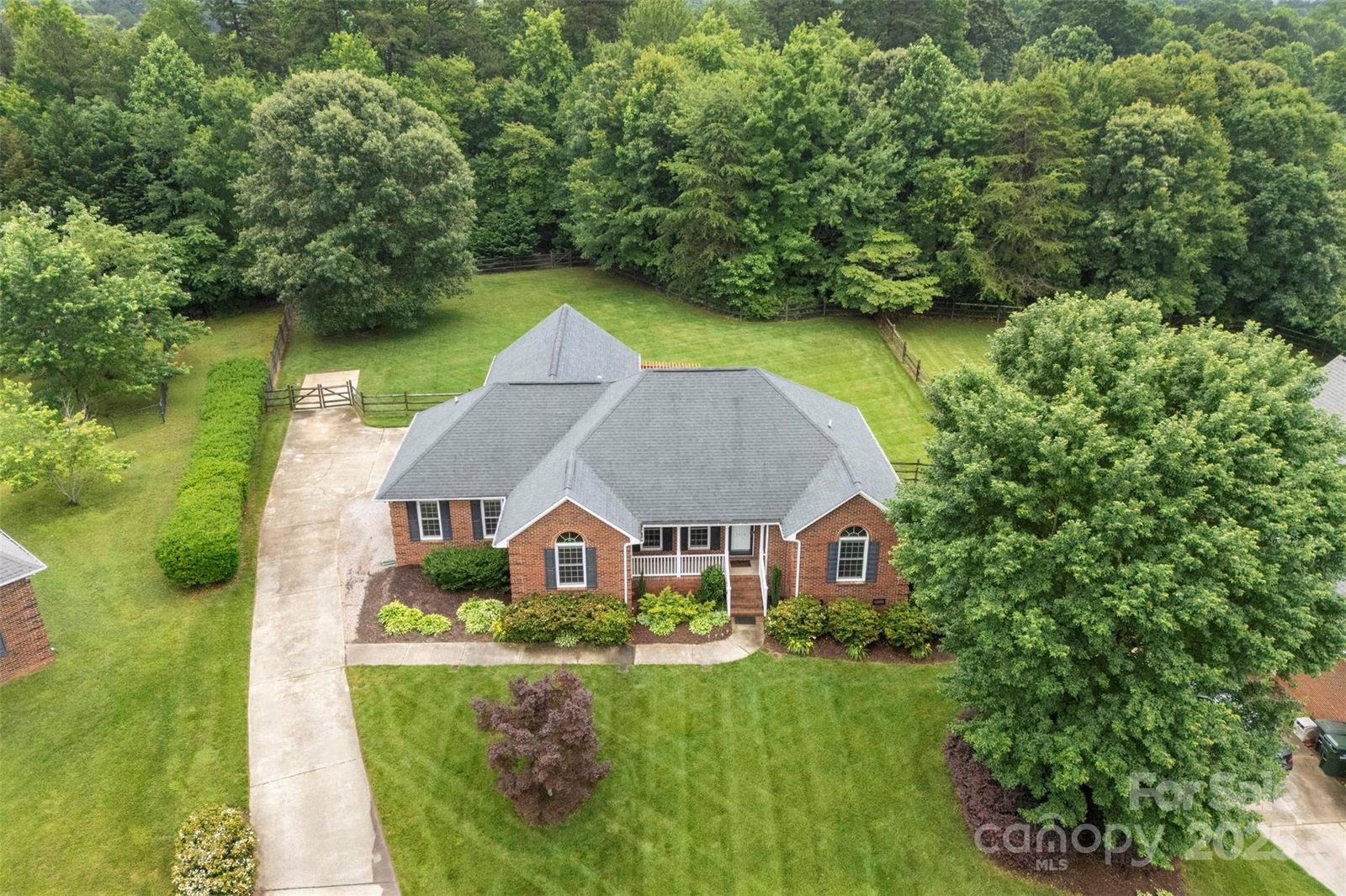 Property image 1 at 5410 Berryview Lane, Gastonia, NC 28056