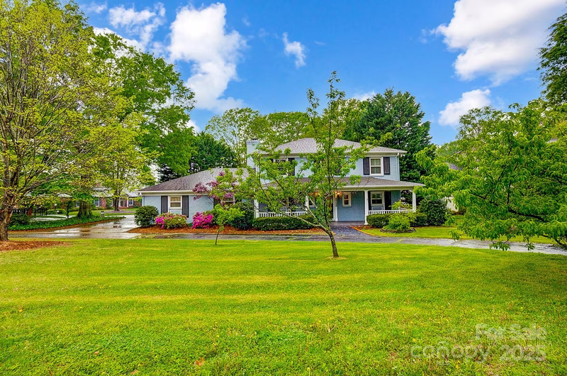 Property image 3 at 3726 Providence Road, Charlotte, NC 28211