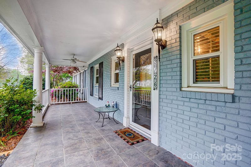 Property image 4 at 3726 Providence Road, Charlotte, NC 28211