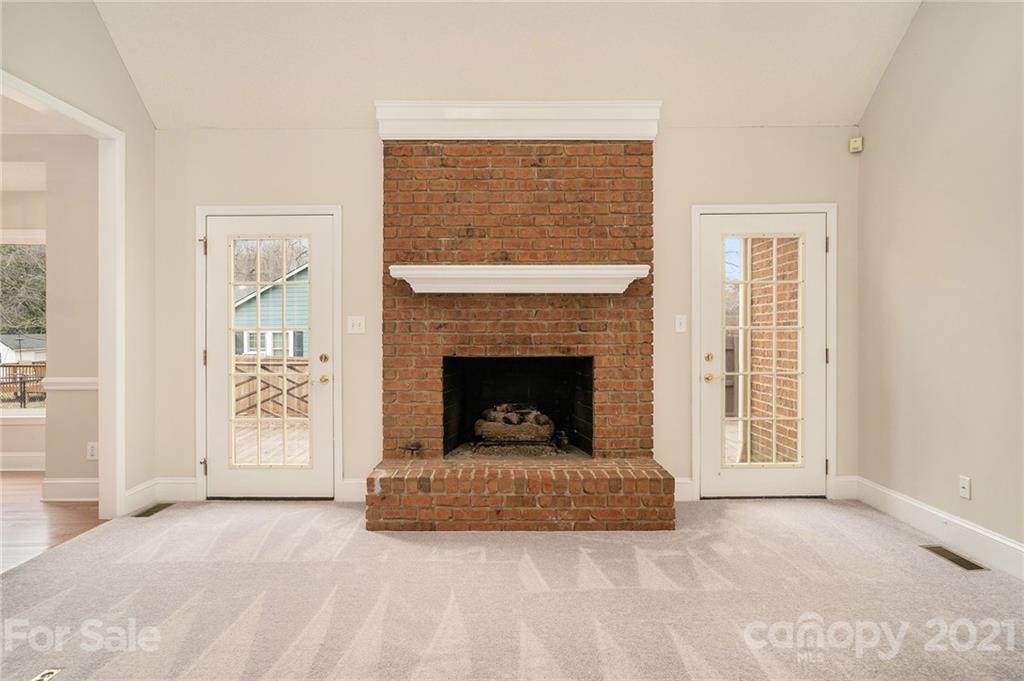 Property image 3 of 2900 Old Well Lane in Colony Woods, Gastonia, NC 28054