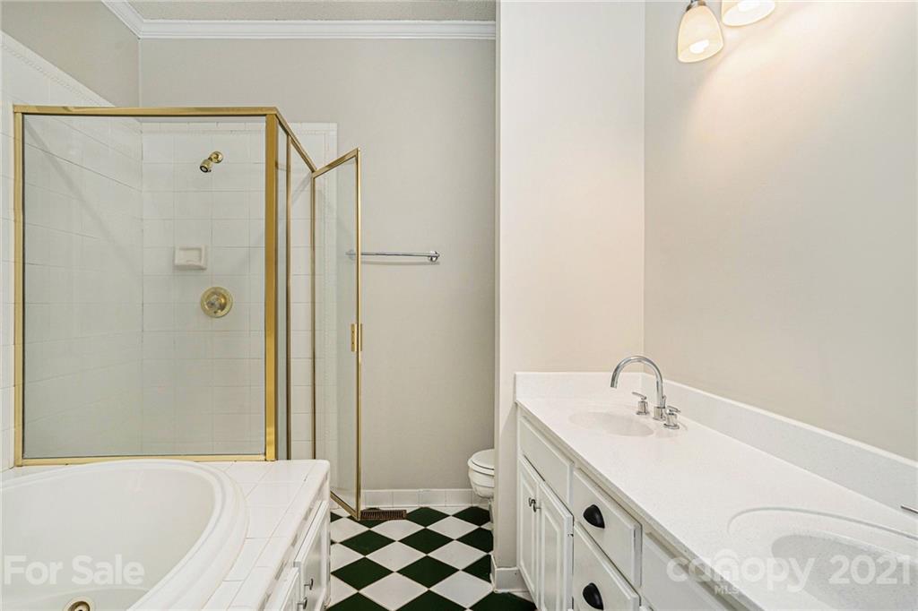 Property image 4 of 2900 Old Well Lane in Colony Woods, Gastonia, NC 28054