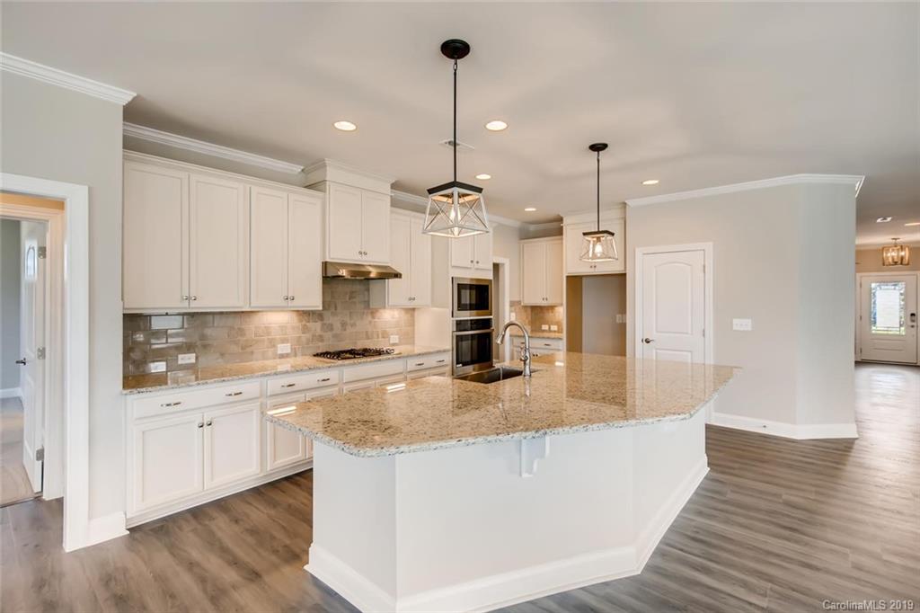 Property image 4 of 1026 Curling Creek Drive in Heritage, Wesley Chapel, NC 28104
