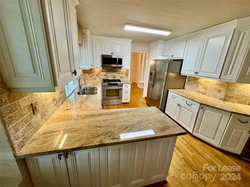 500 River Oaks Lane