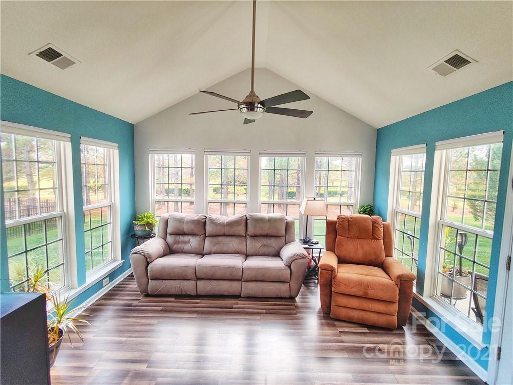 Property image 4 of 206 Pine Lake Drive in Villas Of Sun Valley, Monroe, NC 28110