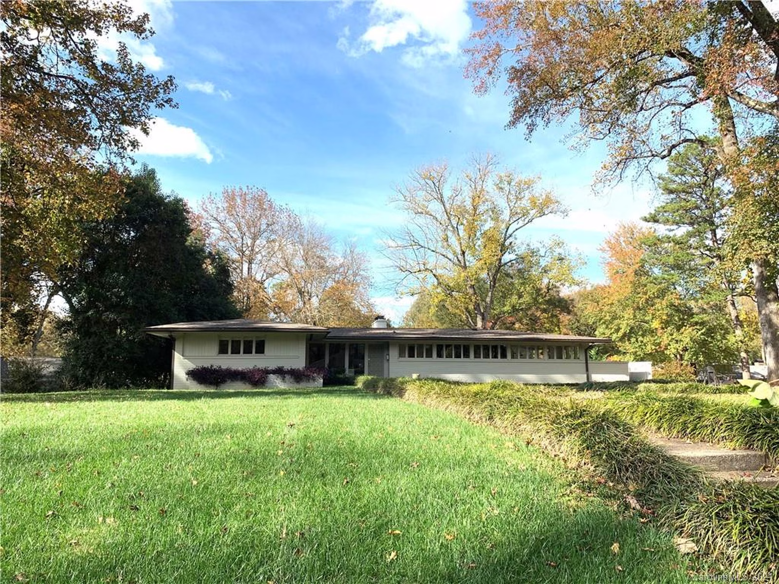Property image 1 at 2535 Cloister Drive, Charlotte, NC 28211
