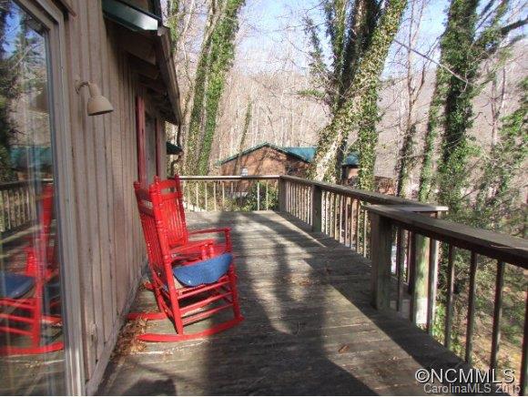Property image 3 of 182 Mountain Farm Road in Cattail Farms, Burnsville, NC 28714