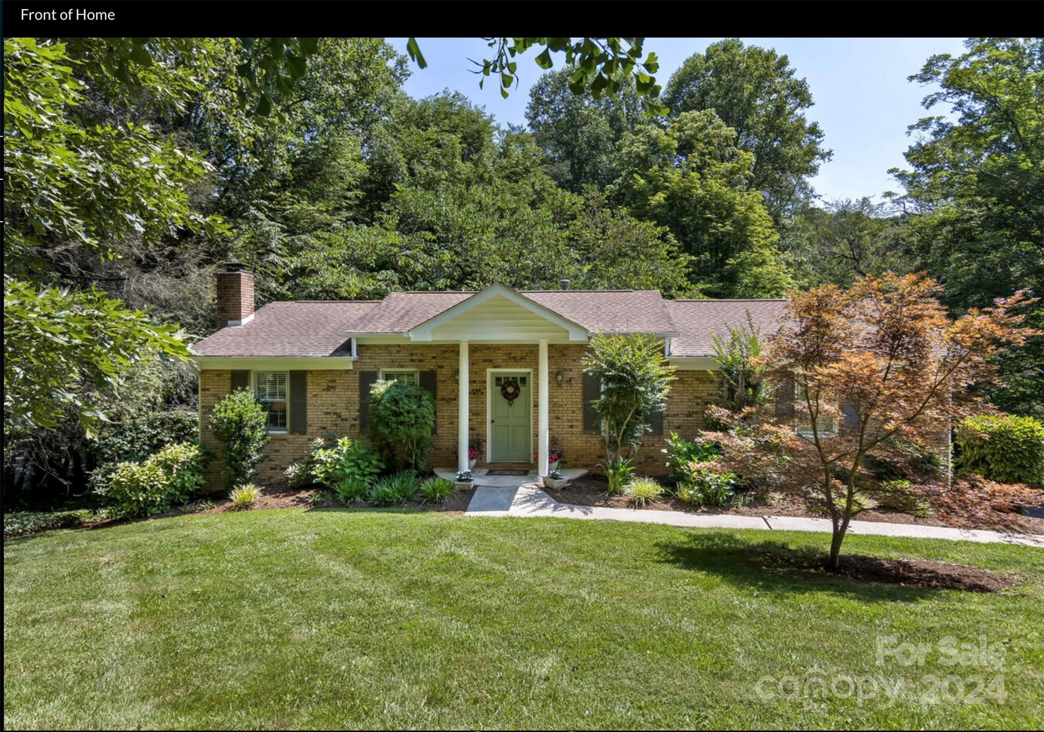 Property image 4 of 1999 Glenheath Drive in Heatherwood, Hendersonville, NC 28791