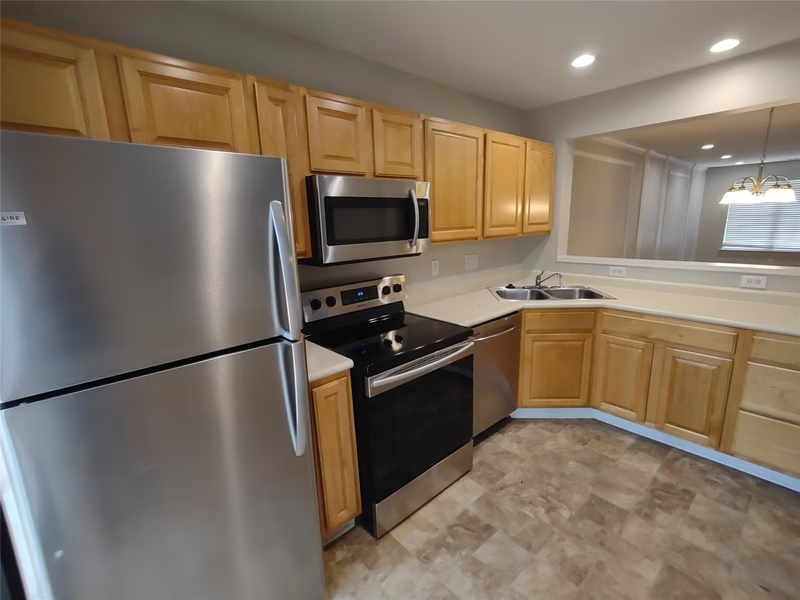 Property image 2 at 8254 Southgate Commons Drive, Charlotte, NC 28277