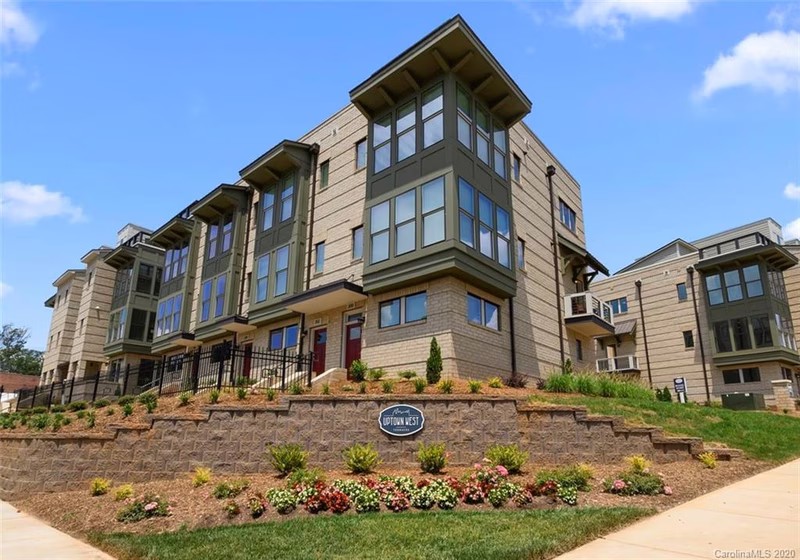 1739 Cannon View Lane