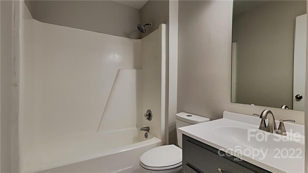 Property image 2 of 6800 Orchard Ridge Drive in Timber Creek, Charlotte, NC 28227
